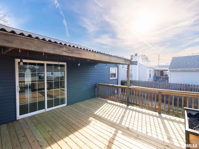 1 RICHARDSON Court, Pekin, IL 61554