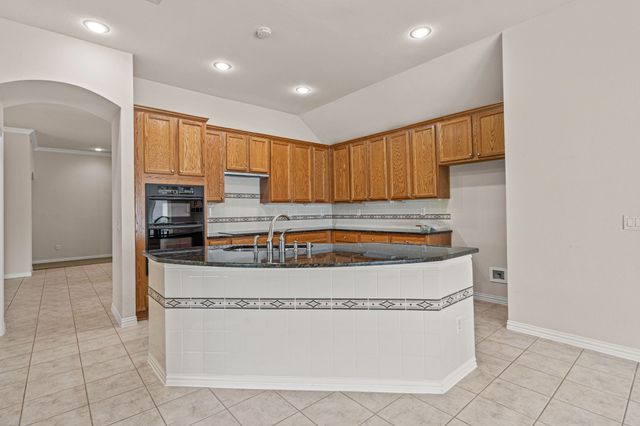 10005 Countryside Drive, Denton, TX 76207