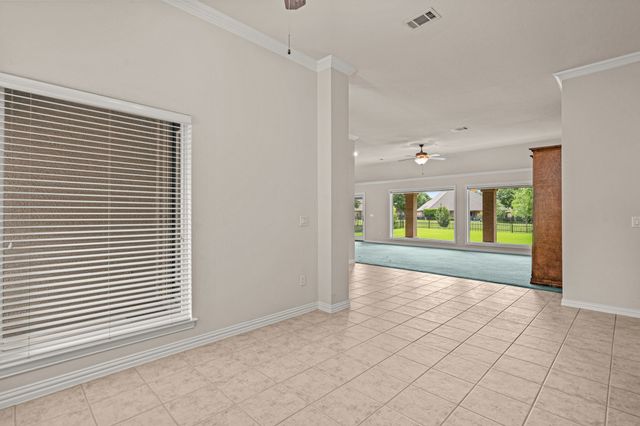 10005 Countryside Drive, Denton, TX 76207
