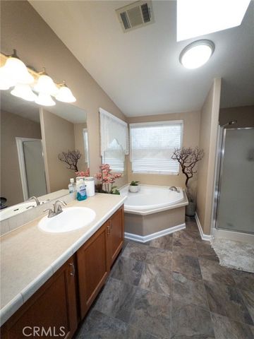 20843 Waalew Rd., Apple Valley, CA 92307