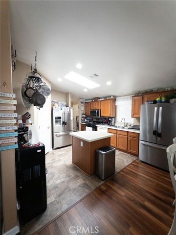 20843 Waalew Rd., Apple Valley, CA 92307