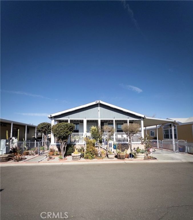 20843 Waalew Rd., Apple Valley, CA 92307