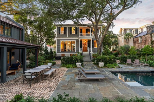 169 Wentworth Street, Charleston, SC 29401