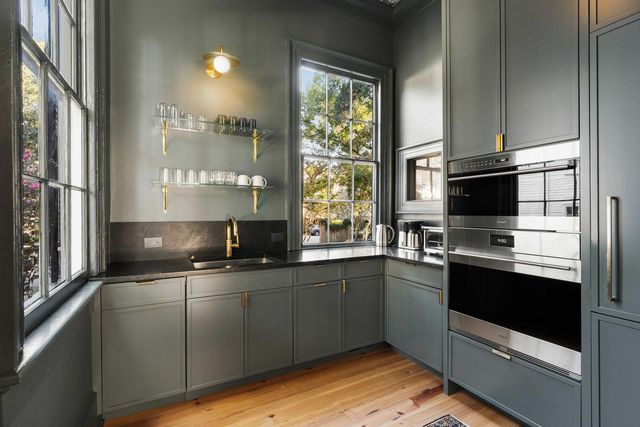 169 Wentworth Street, Charleston, SC 29401