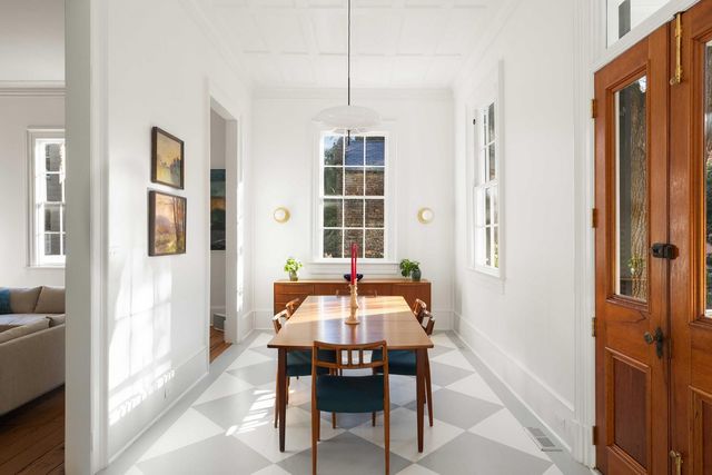 169 Wentworth Street, Charleston, SC 29401