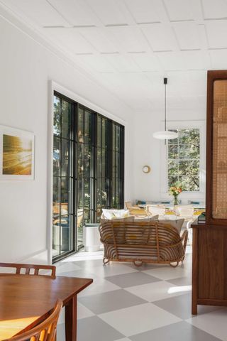 169 Wentworth Street, Charleston, SC 29401