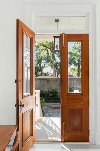 169 Wentworth Street, Charleston, SC 29401