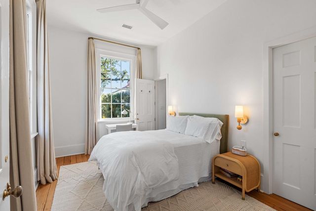 169 Wentworth Street, Charleston, SC 29401