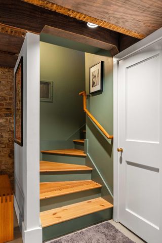 169 Wentworth Street, Charleston, SC 29401