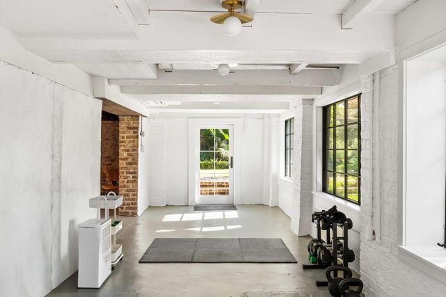 169 Wentworth Street, Charleston, SC 29401