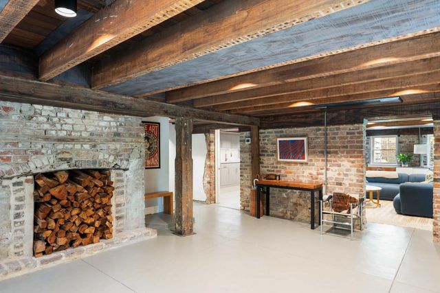 169 Wentworth Street, Charleston, SC 29401