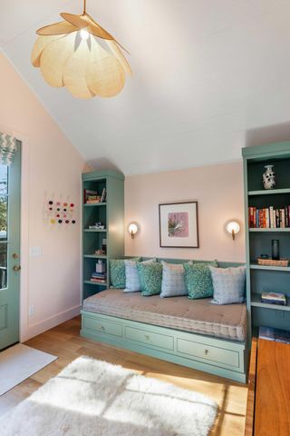 169 Wentworth Street, Charleston, SC 29401