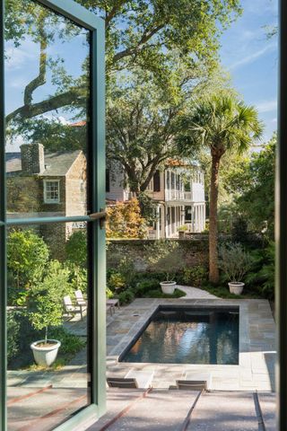 169 Wentworth Street, Charleston, SC 29401