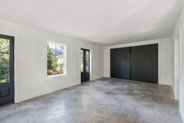 169 Wentworth Street, Charleston, SC 29401