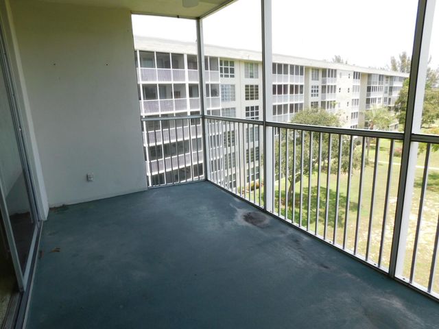 2650 S Course Drive 510, Pompano Beach, FL 33069