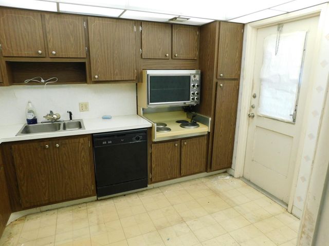 2650 S Course Drive 510, Pompano Beach, FL 33069