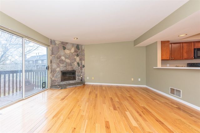 278 Lyn Anne Court 27, Ann Arbor, MI 48103