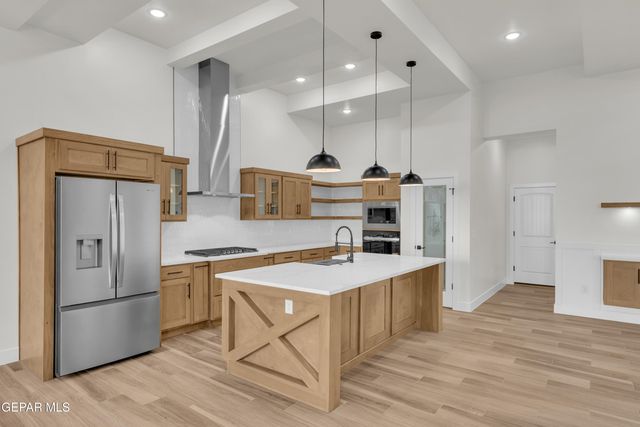 260 Emerald Stone Lane, Horizon City, TX 79928