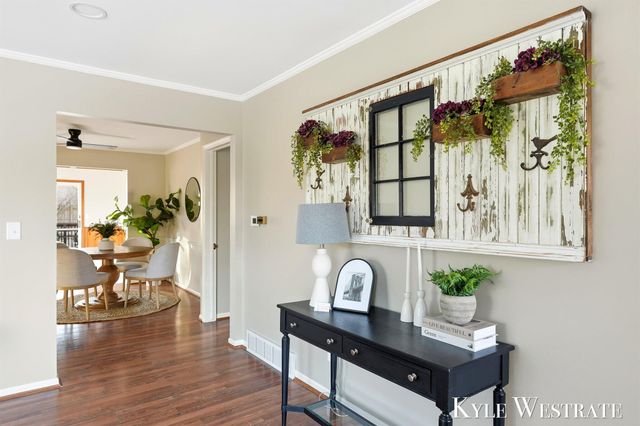 942 32nd Street SW, Wyoming, MI 49509