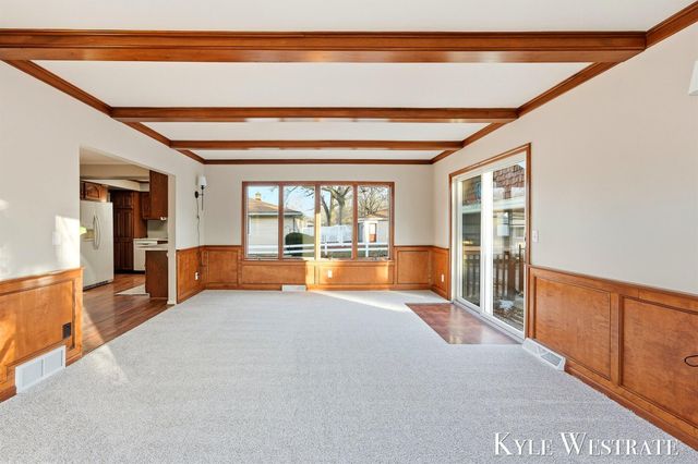 942 32nd Street SW, Wyoming, MI 49509