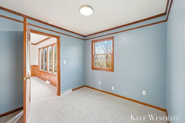 942 32nd Street SW, Wyoming, MI 49509