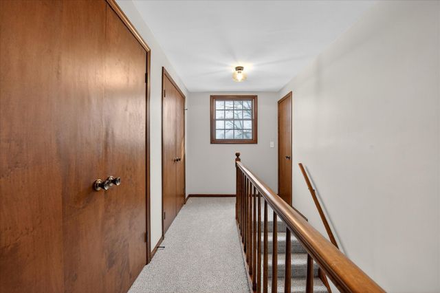 942 32nd Street SW, Wyoming, MI 49509