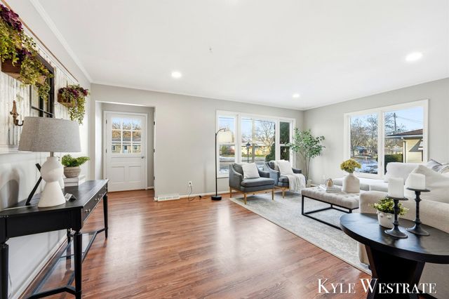 942 32nd Street SW, Wyoming, MI 49509