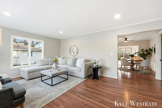 942 32nd Street SW, Wyoming, MI 49509