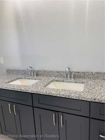 6913 Shasta Daisy Boulevard, Sebring, FL 33870