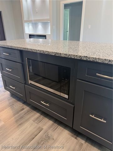 6913 Shasta Daisy Boulevard, Sebring, FL 33870