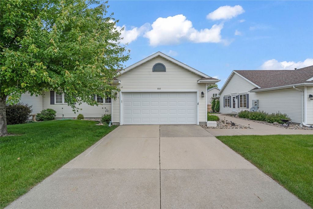 810 NE 5th Street, Ankeny, IA 50021