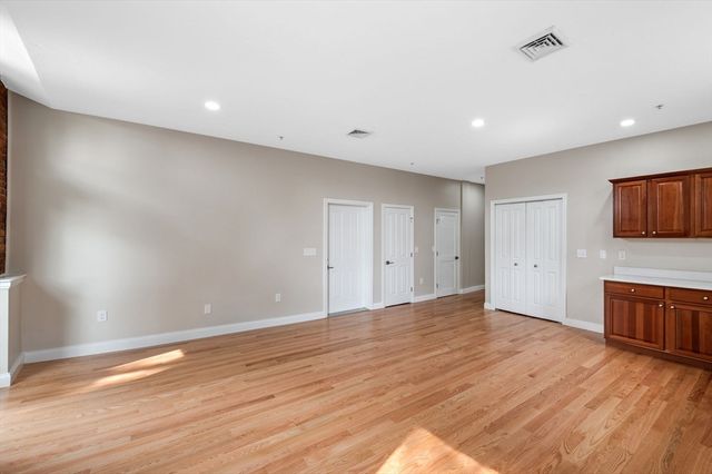 72 River Street 3, Haverhill, MA 01832