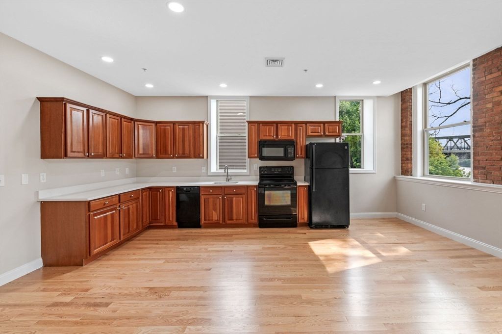 72 River Street 3, Haverhill, MA 01832