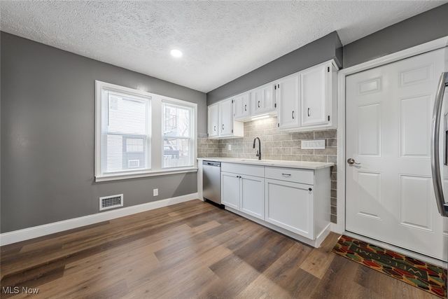 3904 Ardmore Avenue DOWN, Cleveland, OH 44109