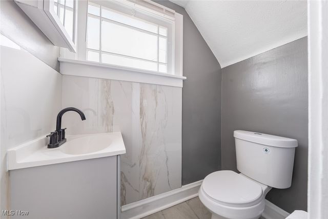 3904 Ardmore Avenue DOWN, Cleveland, OH 44109