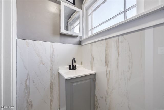 3904 Ardmore Avenue DOWN, Cleveland, OH 44109