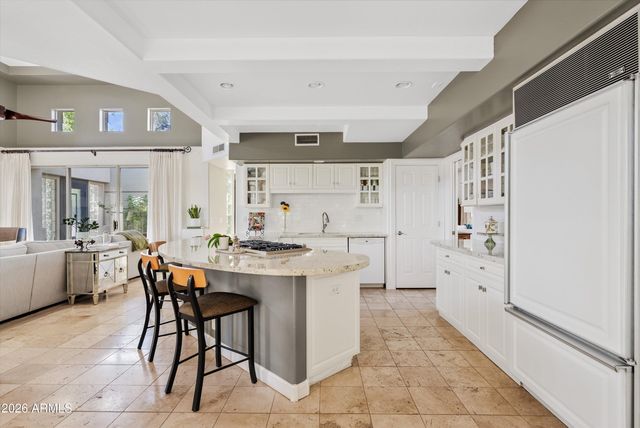 6853 N CENTRAL Avenue, Phoenix, AZ 85012