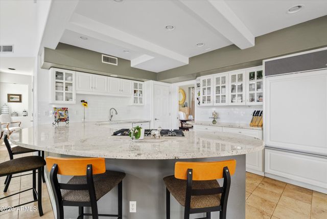 6853 N CENTRAL Avenue, Phoenix, AZ 85012