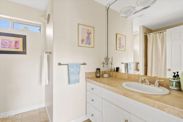 6853 N CENTRAL Avenue, Phoenix, AZ 85012