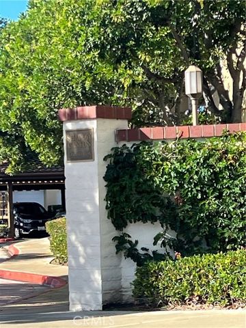 107 Gallery, Tustin, CA 92782