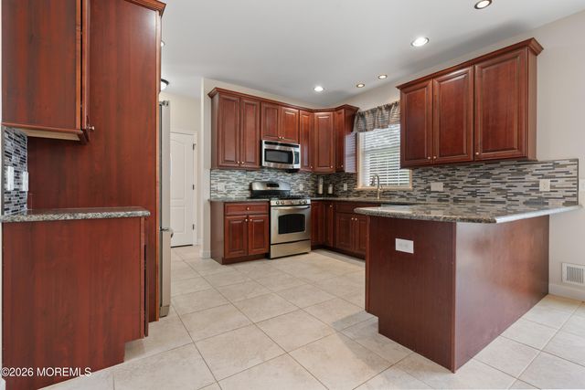 480 Pirate Lane, Manahawkin, NJ 08050