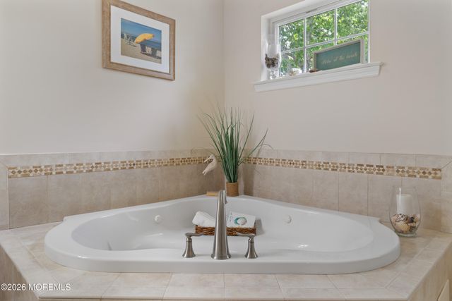 480 Pirate Lane, Manahawkin, NJ 08050