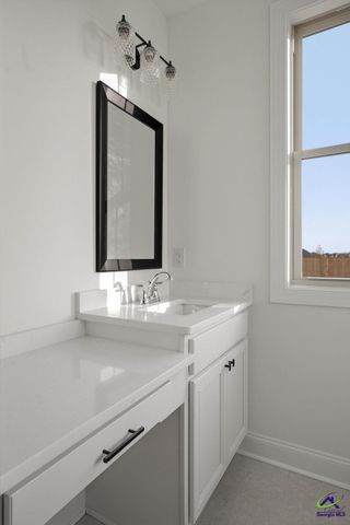 209 Farmland Circle, Perry, GA 31069