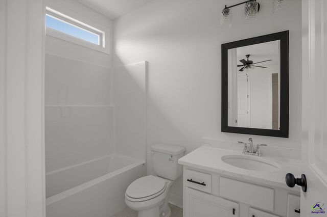 209 Farmland Circle, Perry, GA 31069