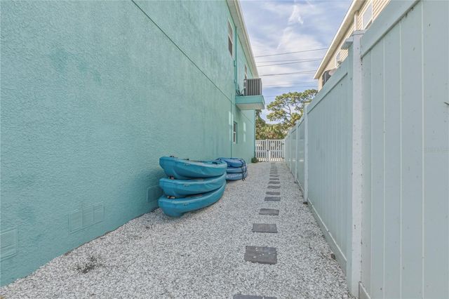 7330 NEW YORK AVENUE, Hudson, FL 34667
