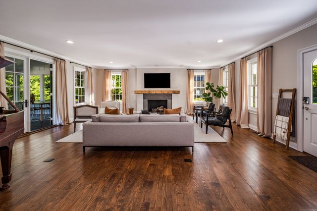 137 Liberty Street, Madison, CT 06443