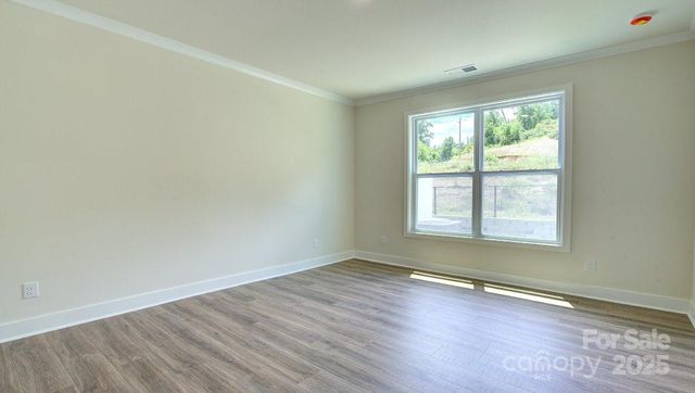 113 Sugg Trail, Weaverville, NC 28787