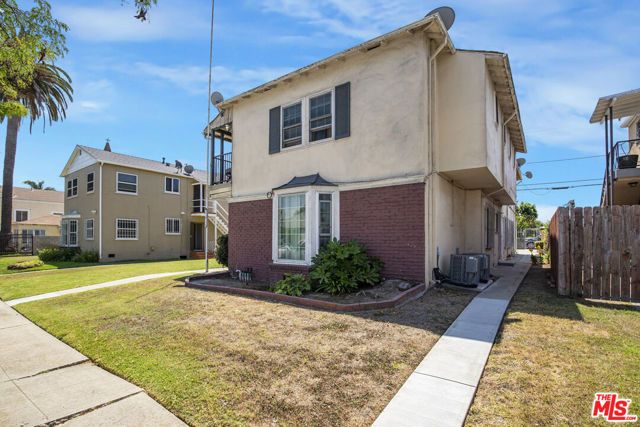 2414 W 85th Street, Inglewood, CA 90305