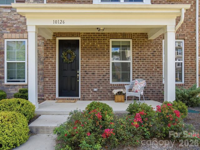 10126 Hemingway Place, Charlotte, NC 28227