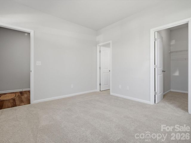10126 Hemingway Place, Charlotte, NC 28227